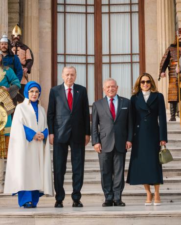 Instagram - 18065452631281616_644165429