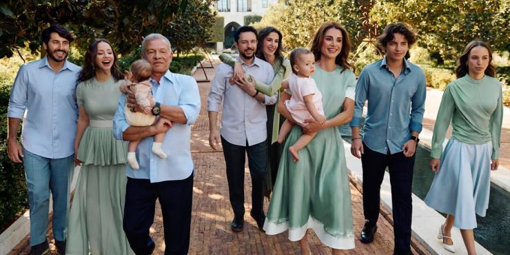 أمنياتنا لكم بعام جديد يحمل السلام وتمتد فيه أغصان الأمل بين الأجيالMay the bo